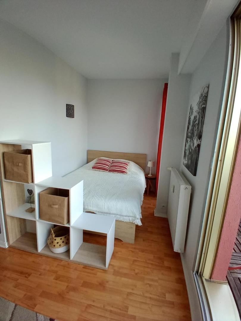 Appartement Avec Parking Et Balcon Vue Cathedrale Chartres Eksteriør bilde